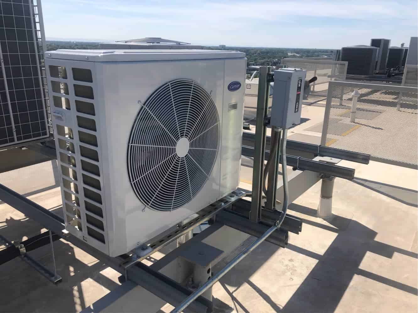 outside-condenser-on-roof-1-boise-idaho-hvac-company-snowflake-air
